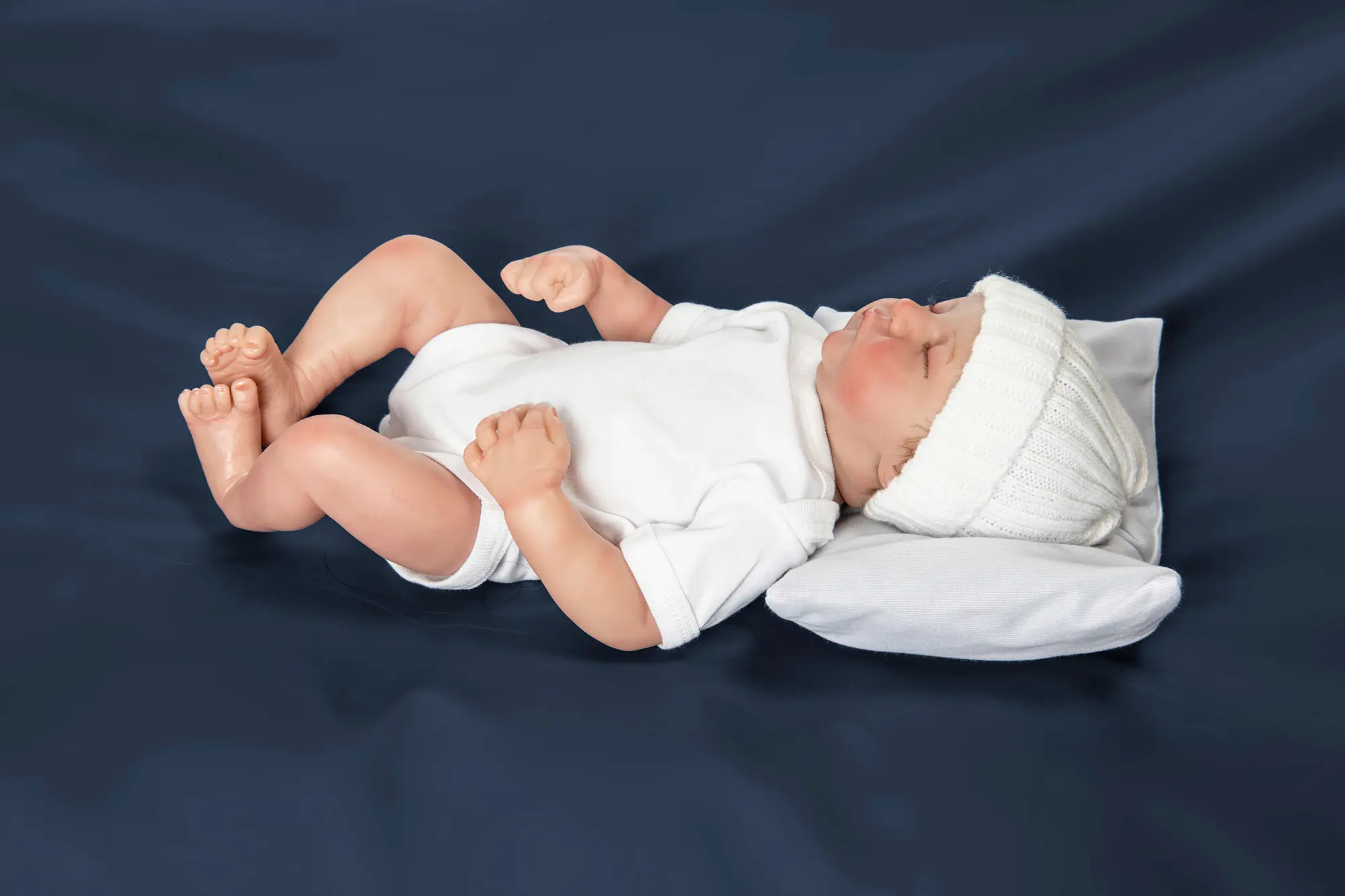 Flo-Form Positioner with cover 7" x 10" Neonatal Head/Prone - Image 4